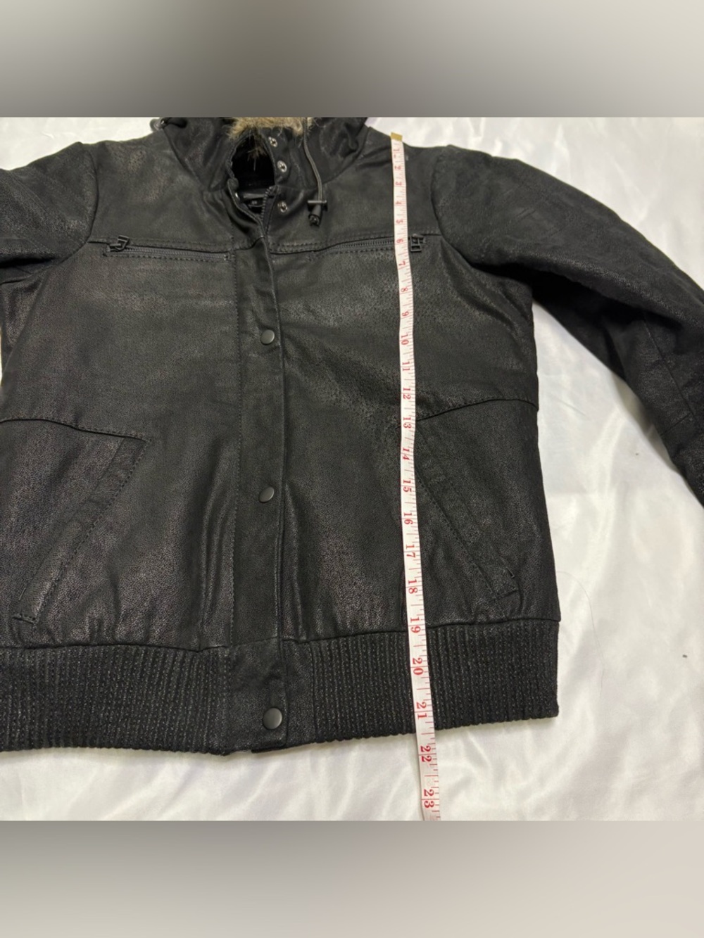 Danier Black Leather Bomber Jacket w/ Faux Fur Hood Y2K Cropped XS 3XS - Picture 7 of 13